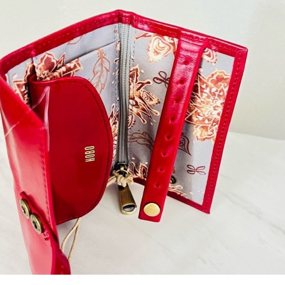 Allure Leather jewelry roll case